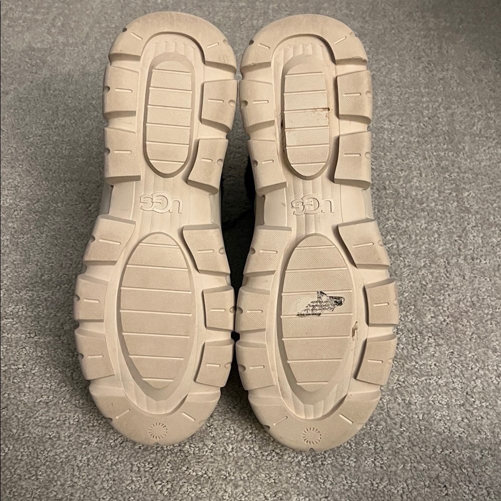 UGG Adiroam Hiker Boot - Picture 5 of 8
